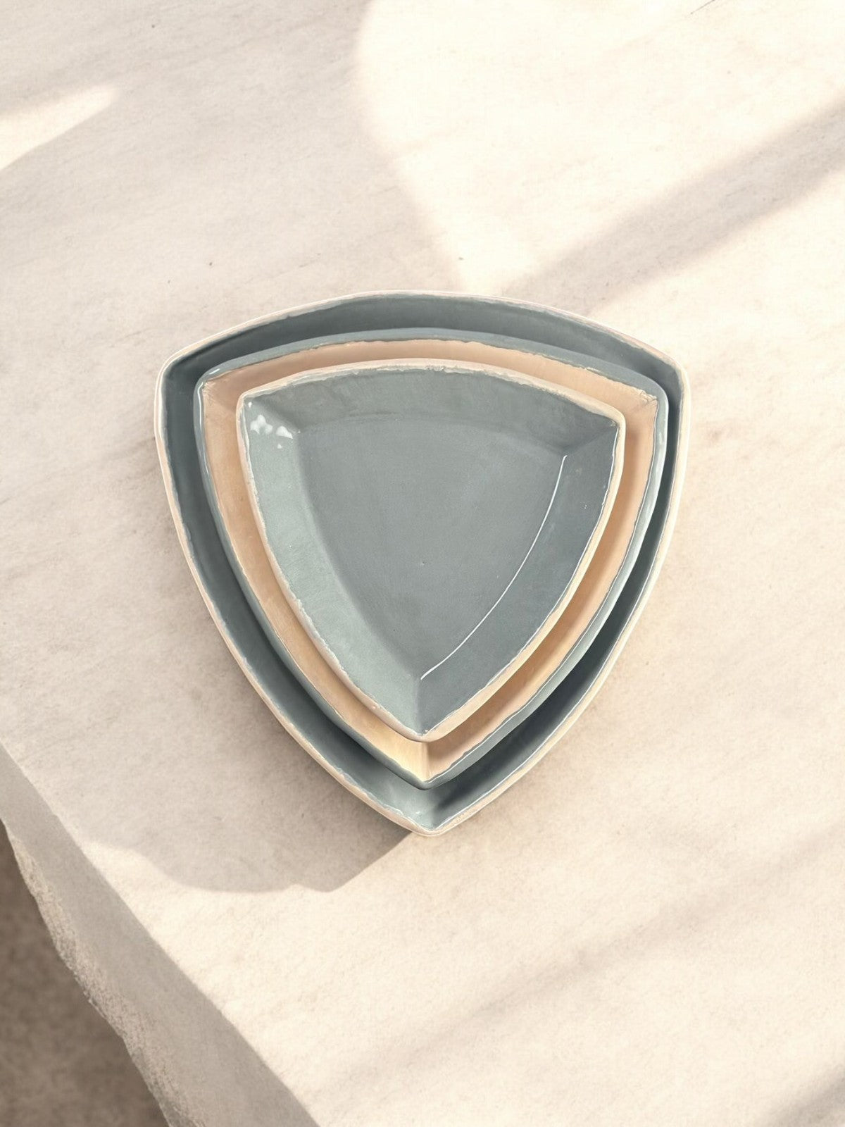 El Yapımı Stoneware Seramik Servis Seti – Adaçayı & Krem