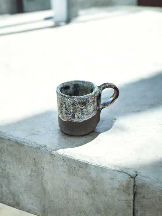 El Yapımı Stoneware Seramik Filtre Kahve Demliği – Aventurine Yellow & Beyaz